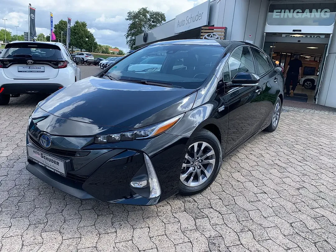 Toyota Prius PHEV Executive - Afbeelding 1