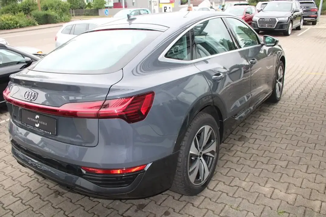 Audi Q8 e-tron 50 quattro Sportback advanced - Thumbnail 6