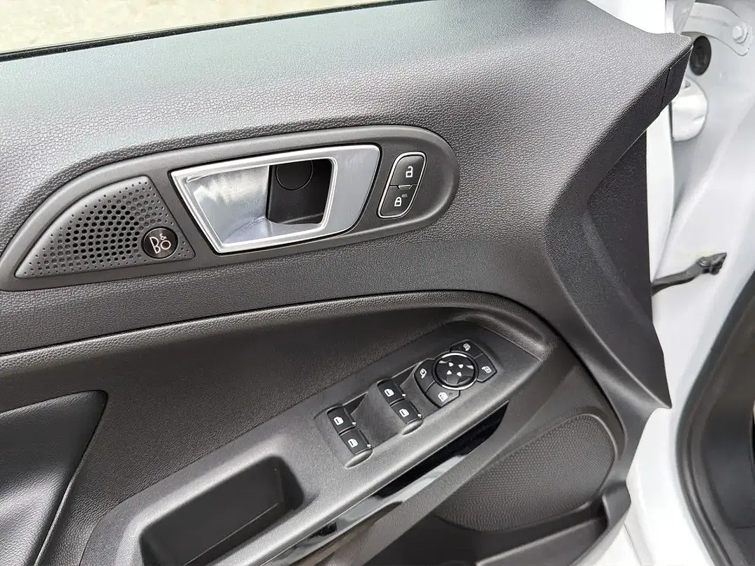 Ford EcoSport ST-Line X - Thumbnail 11