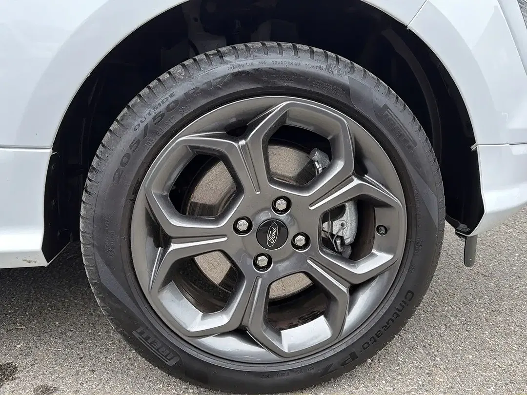 Ford EcoSport ST-Line X - Thumbnail 23