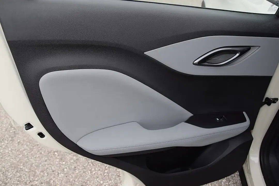 BYD Dolphin Surf 43.2 kWh Boost - Thumbnail 10