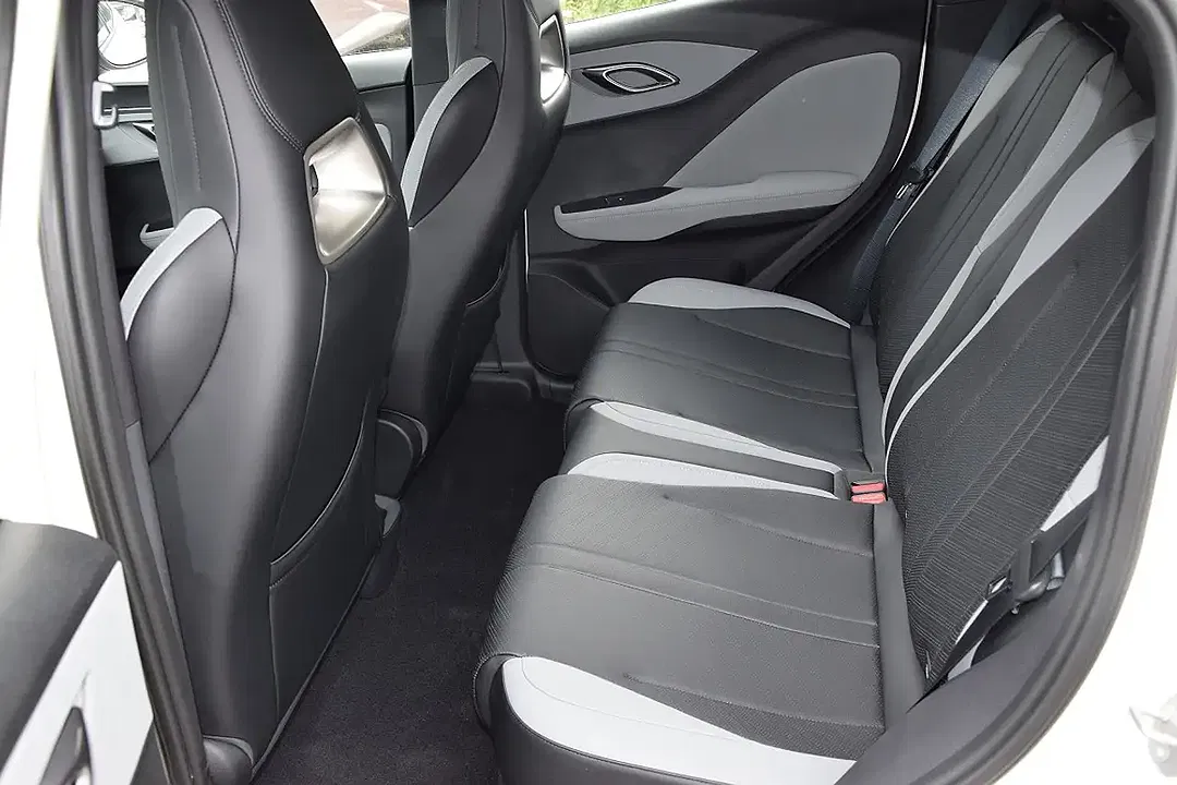 BYD Dolphin Surf 43.2 kWh Boost - Thumbnail 9
