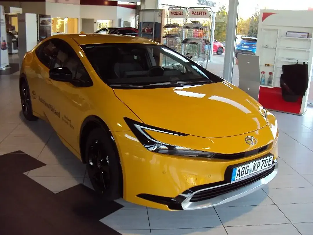 Toyota Prius PHEV Executive - foto 2