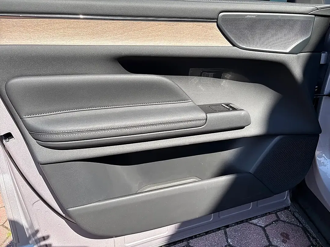 Volvo ES90 Single Motor Extended Range Ultra - Thumbnail 11
