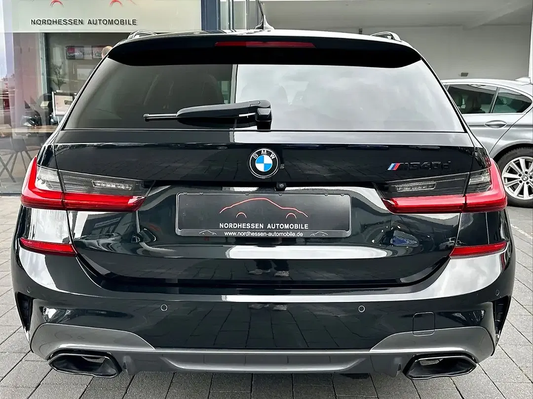 BMW M3 xDrive M Touring - Thumbnail 7