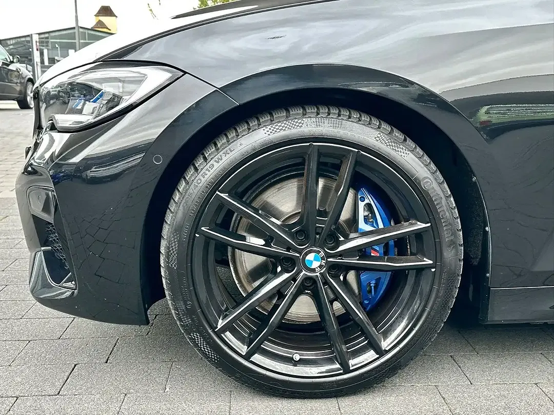 BMW M3 xDrive M Touring - Thumbnail 9