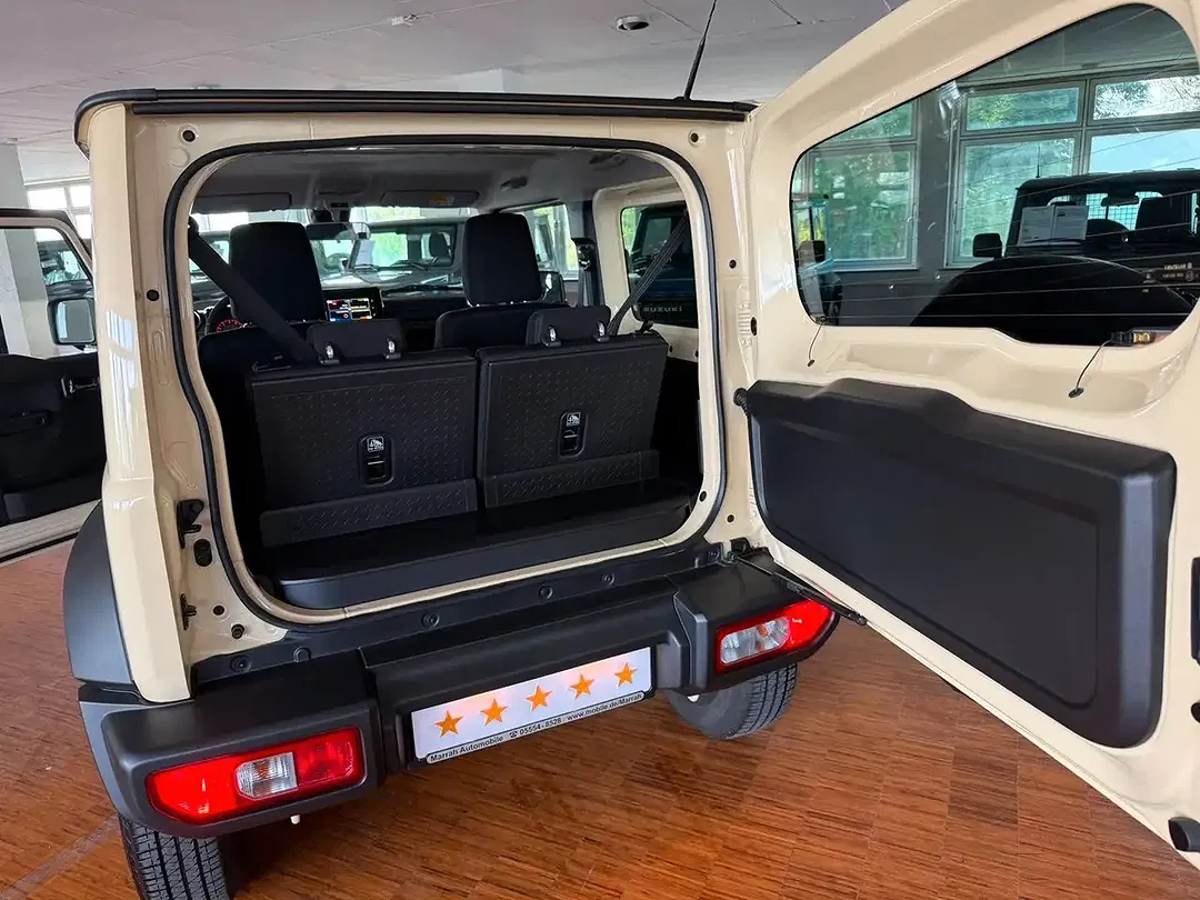 Suzuki Jimny 1.5 AllGrip Comfort+ - Thumbnail 14