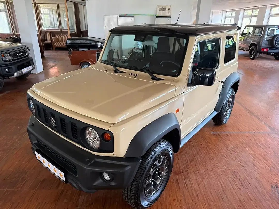 Suzuki Jimny 1.5 AllGrip Comfort+ - Thumbnail 21