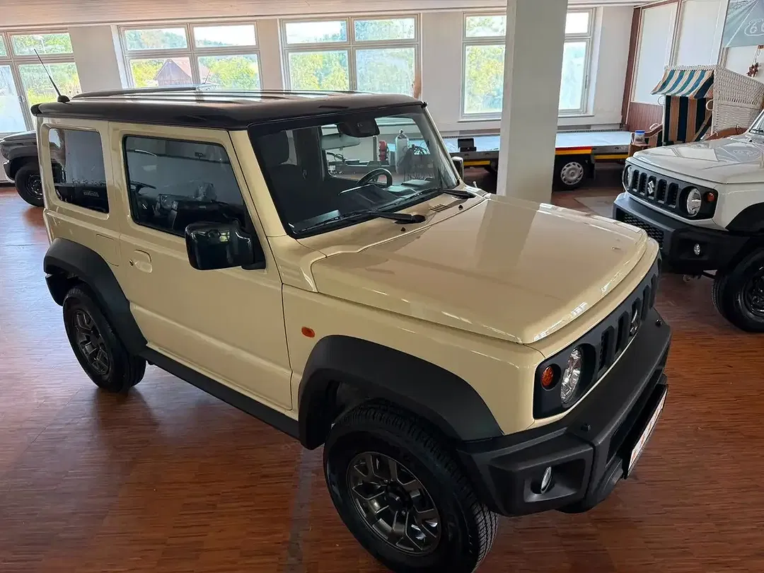 Suzuki Jimny 1.5 AllGrip Comfort+ - Thumbnail 6