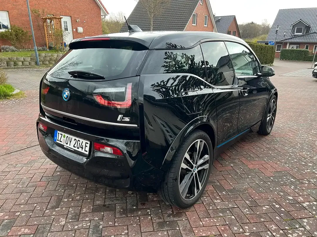 BMW i3 - Thumbnail 3