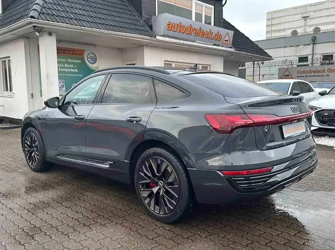 Audi Q8 e-tron 50 Sportback S line - Thumbnail 10