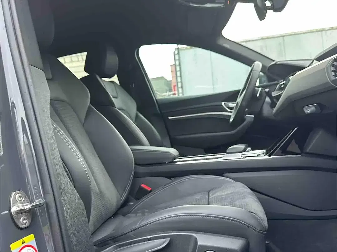 Audi Q8 e-tron 50 Sportback S line - foto 15