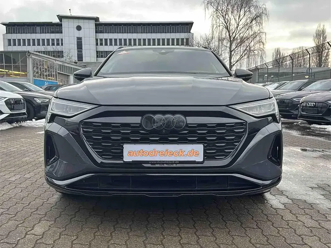 Audi Q8 e-tron 50 Sportback S line - Thumbnail 4