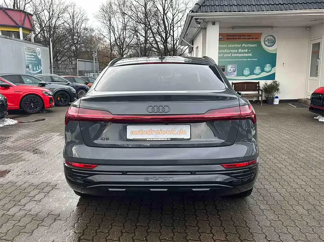 Audi Q8 e-tron 50 Sportback S line - Thumbnail 8