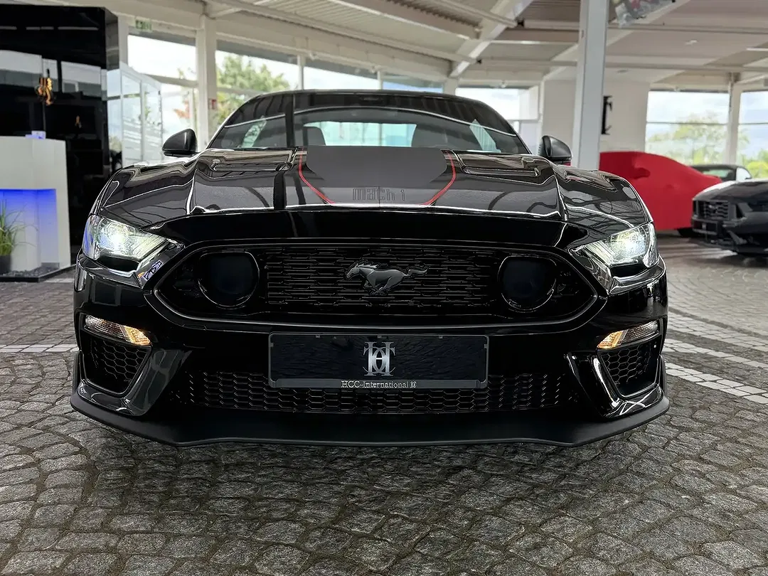 Ford Mustang - foto 2