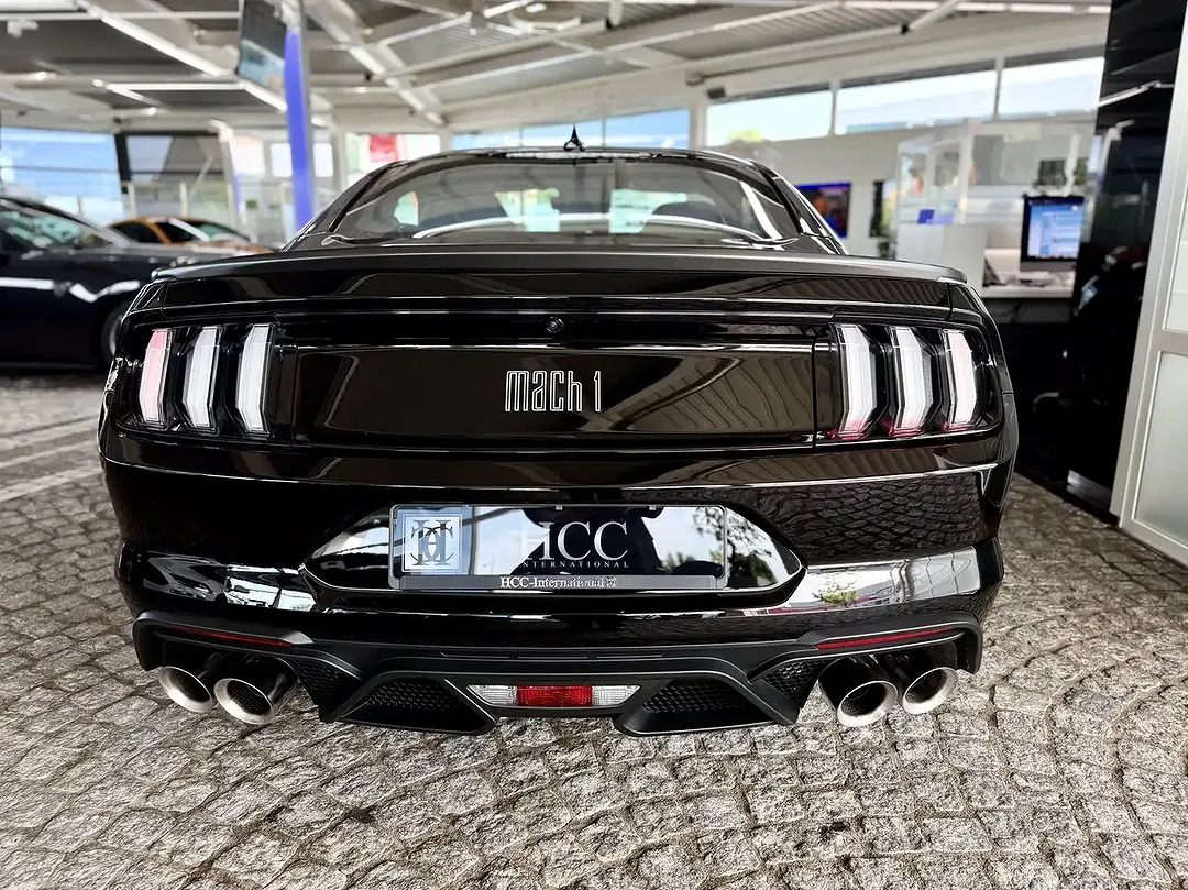 Ford Mustang - Thumbnail 5
