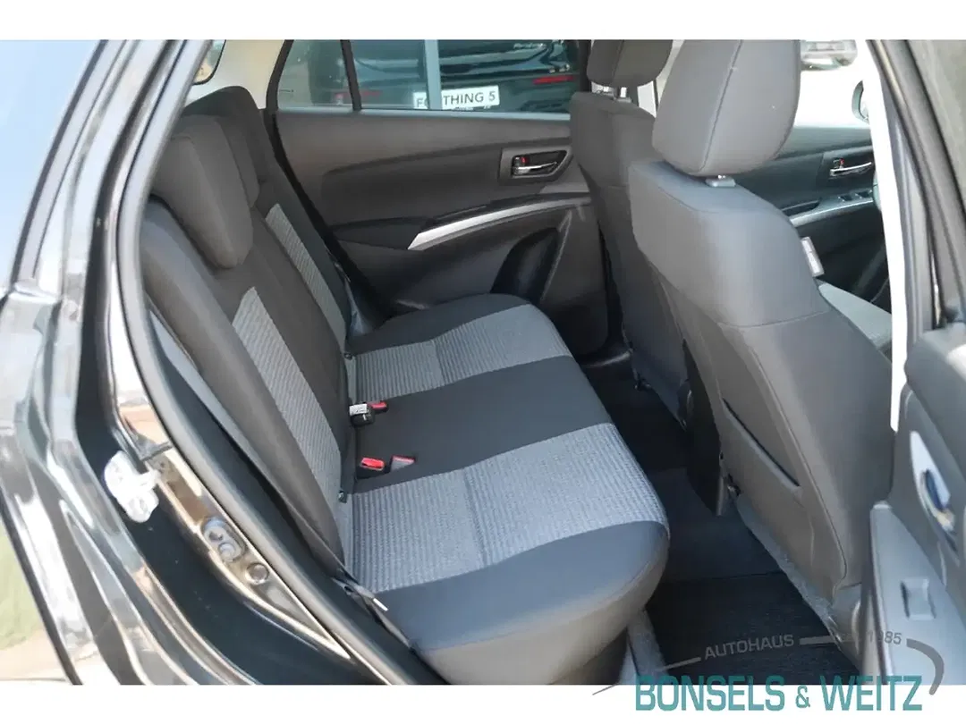 Suzuki SX4 S-Cross Hybrid 1.4 Comfort - Thumbnail 6