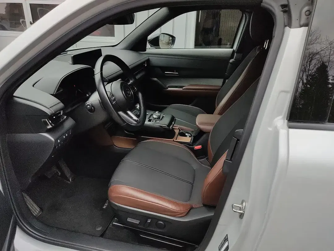 Mazda MX-30 First Edition - Thumbnail 8