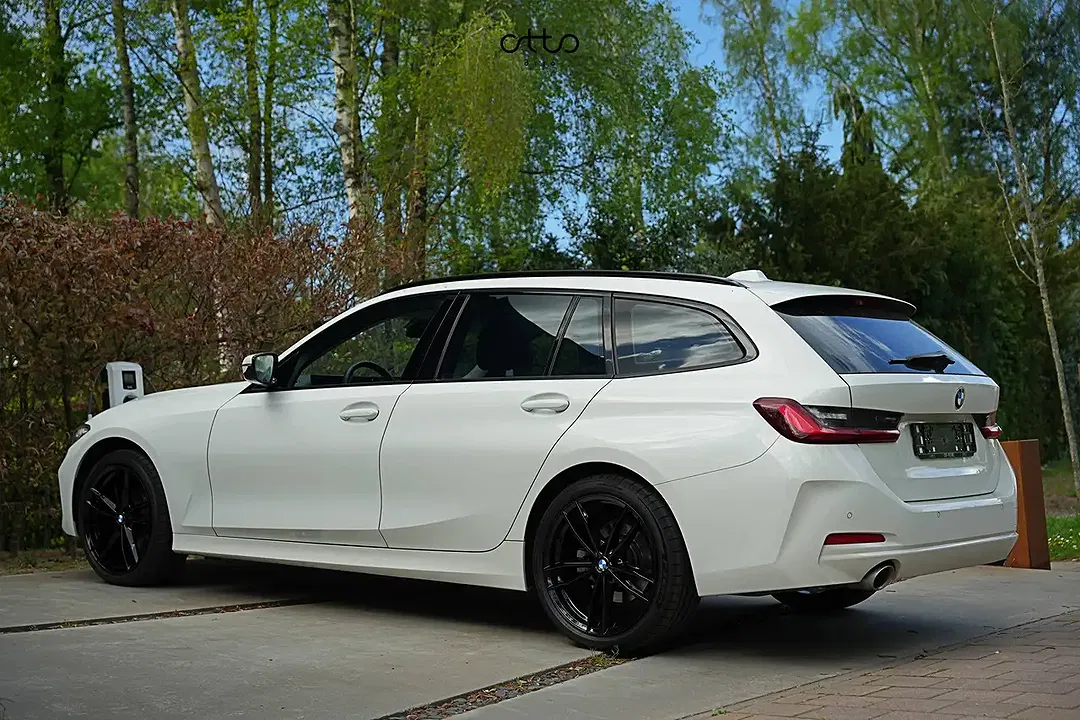 BMW 318 Touring Shadow Line - Thumbnail 8