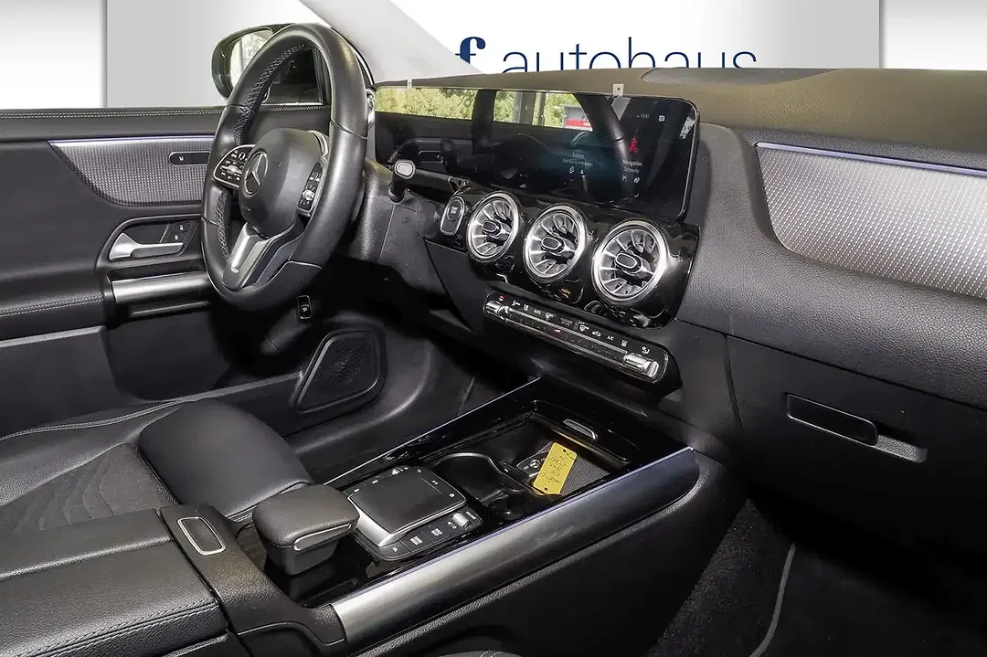 Mercedes-Benz EQA 250 - Thumbnail 9