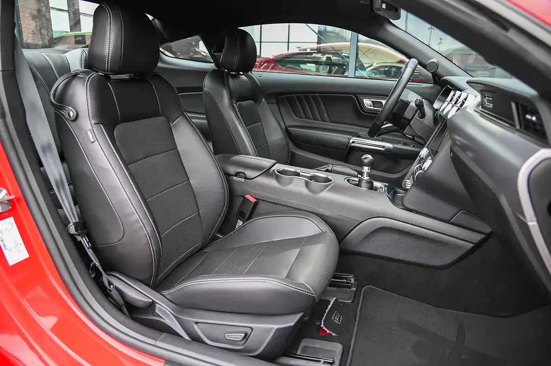 Ford Mustang 2.3 EcoBoost - Thumbnail 13