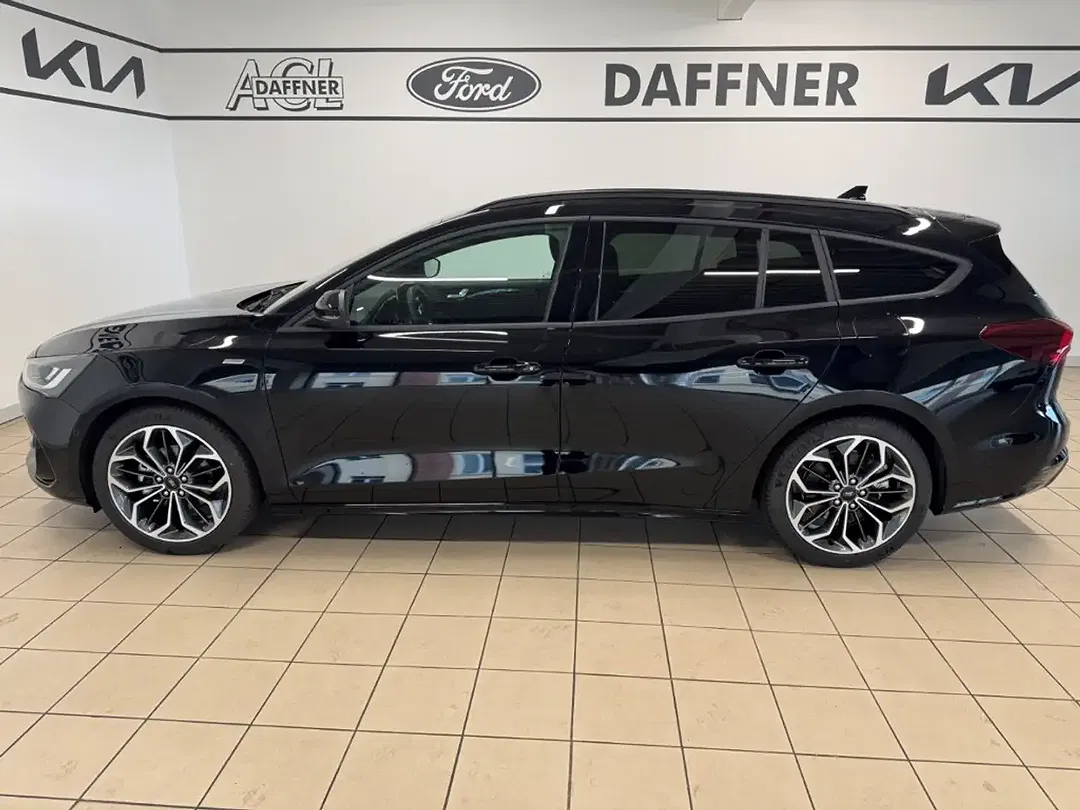 Ford Focus ST-Line X - Thumbnail 11