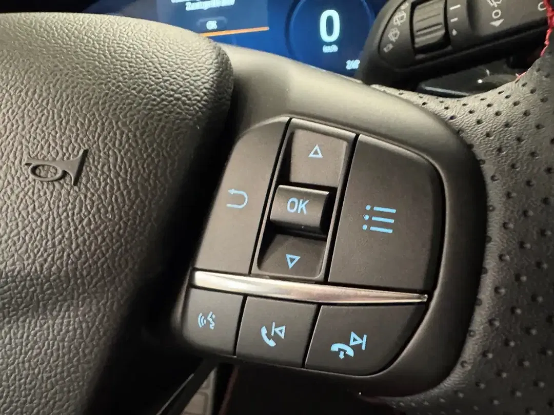 Ford Focus ST-Line X - Thumbnail 17