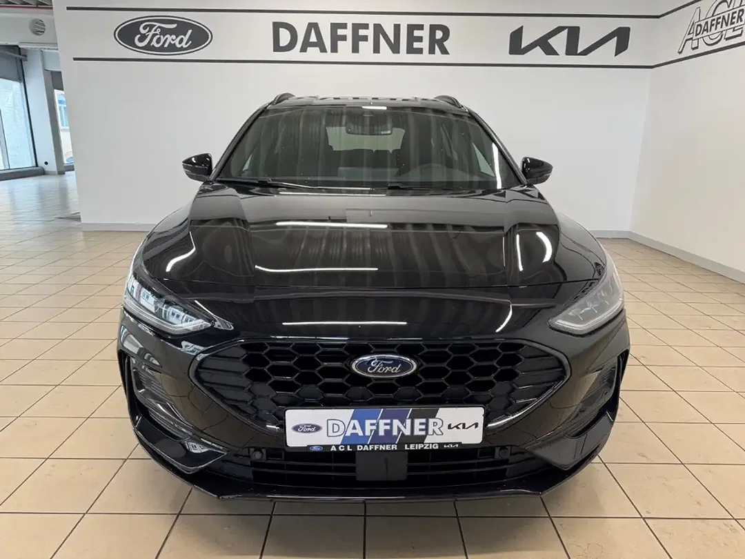Ford Focus ST-Line X - Afbeelding 1