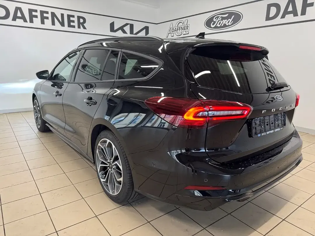 Ford Focus ST-Line X - Thumbnail 6