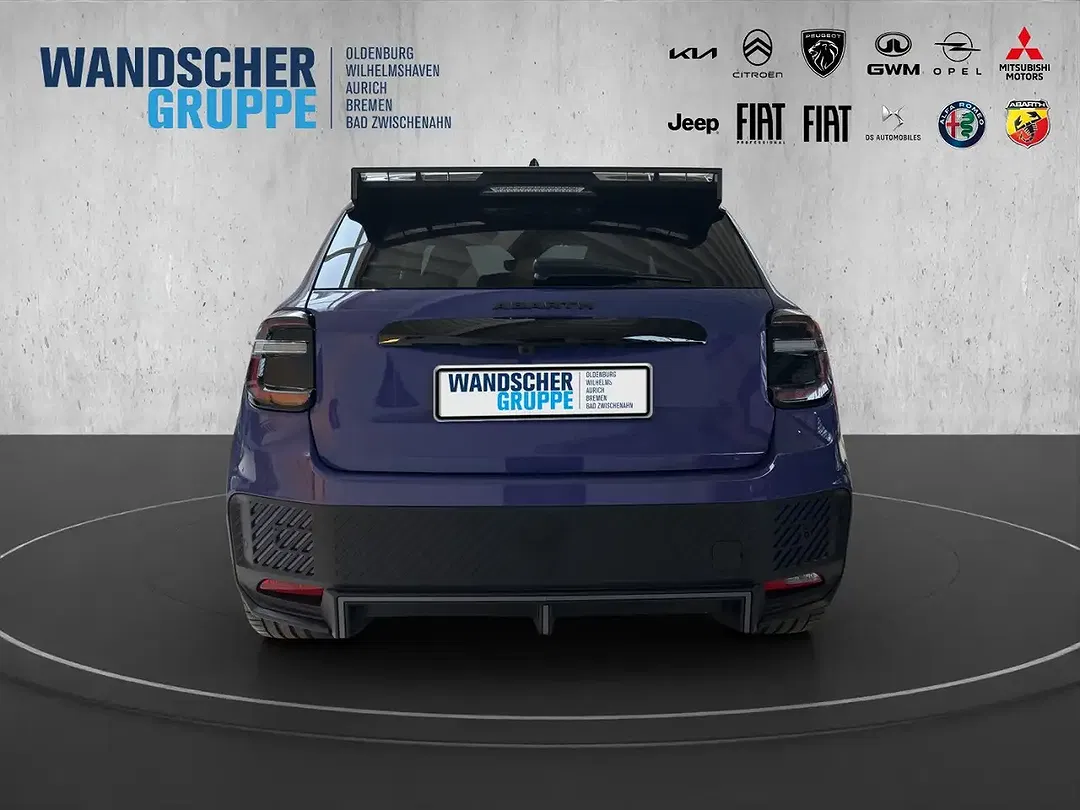 Abarth 600e Scorpionissima - Thumbnail 4