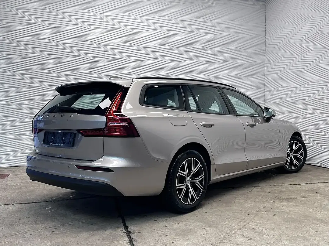 Volvo V60 B3 2.0 MHEV AUT - Thumbnail 7