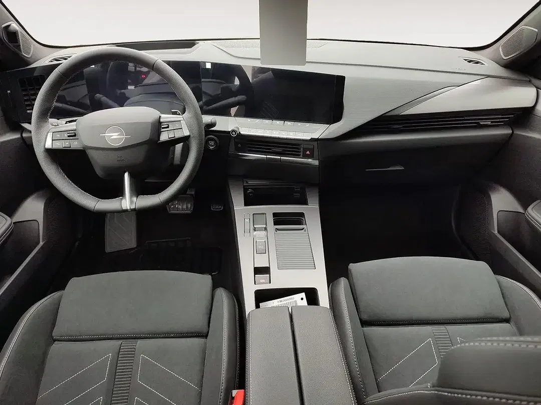 Opel Astra PHEV Ultimate - Thumbnail 13