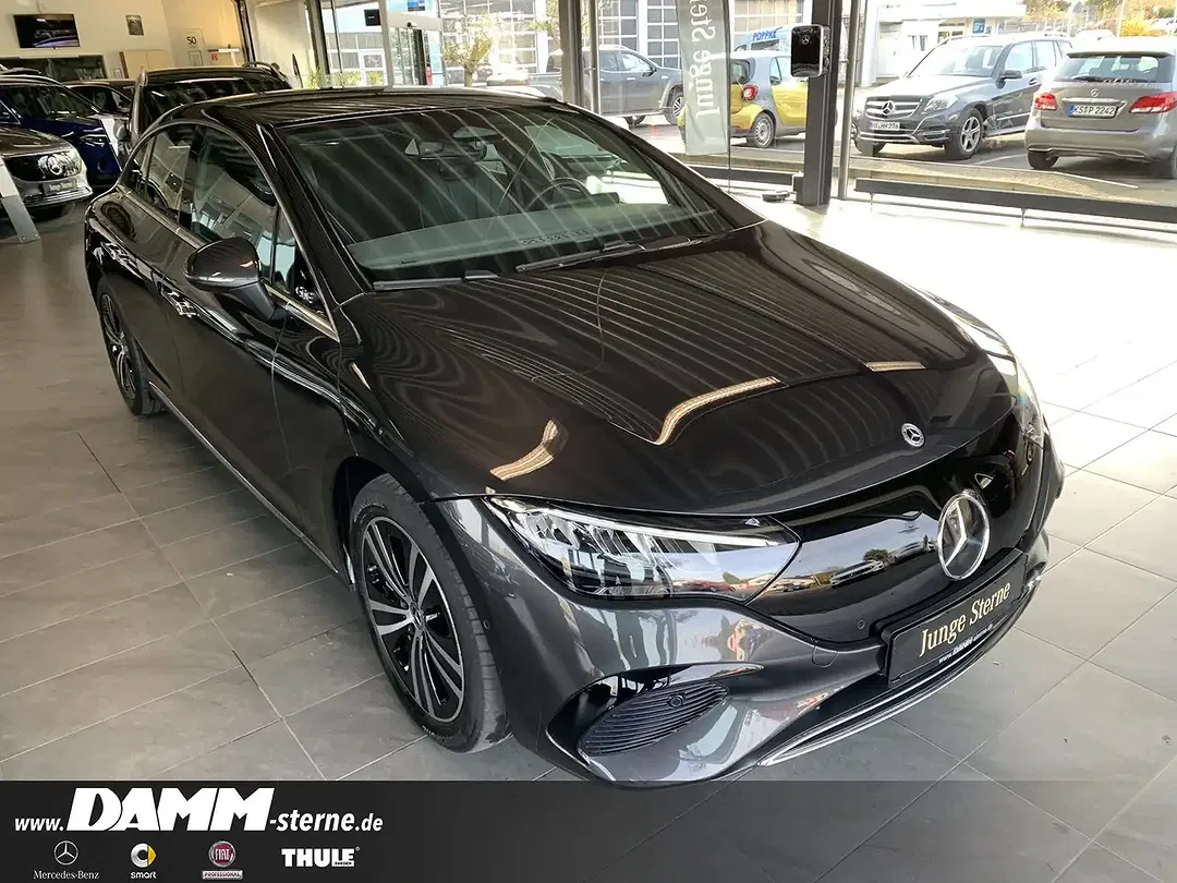 Mercedes-Benz EQE 300 EQ - Thumbnail 3