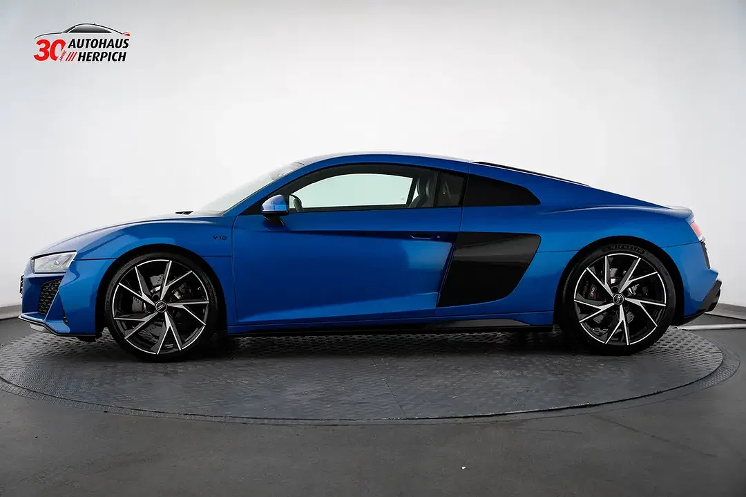 Audi R8 5.2 performance - foto 2