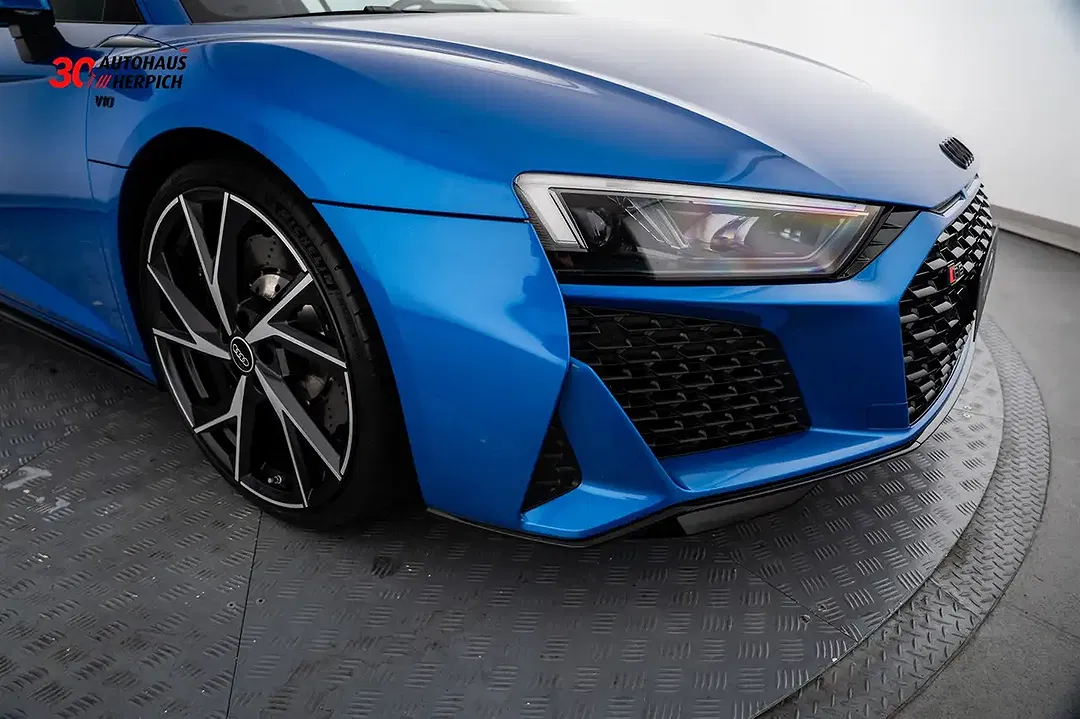 Audi R8 5.2 performance - Thumbnail 8