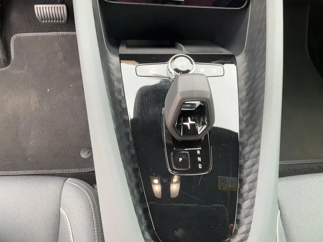 Polestar 2 64 kWh EV Standard Range - Thumbnail 12