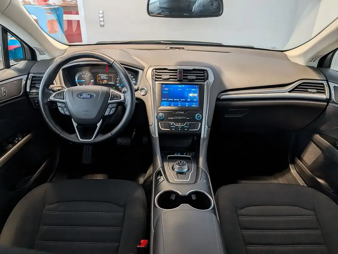 Ford Mondeo 2.0 AUT - Thumbnail 14