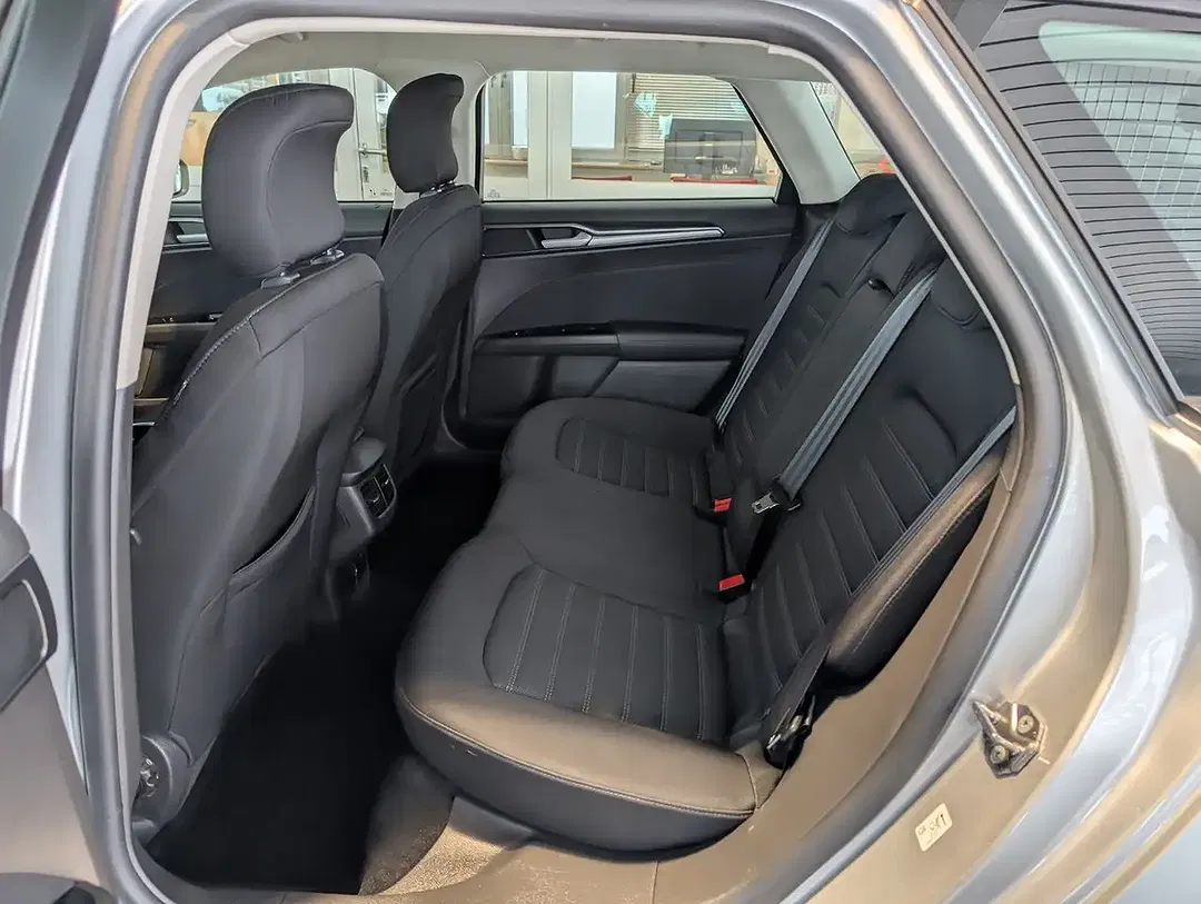 Ford Mondeo 2.0 AUT - Thumbnail 8