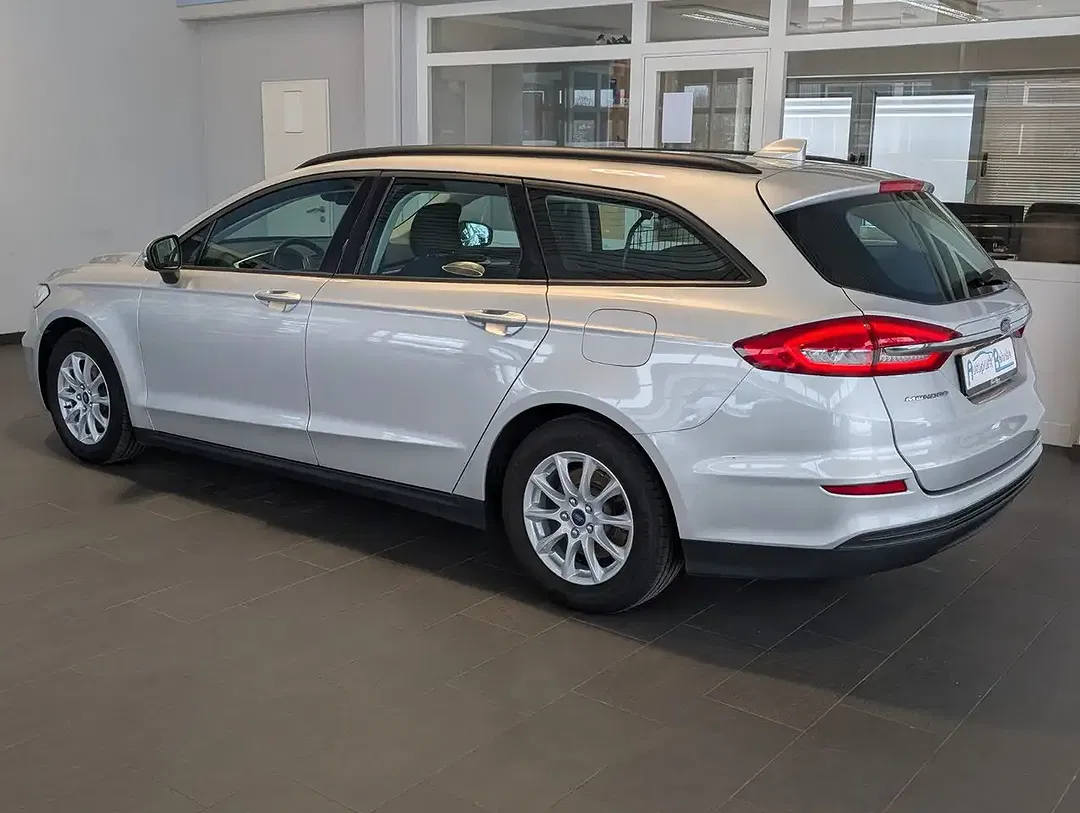 Ford Mondeo 2.0 AUT - Thumbnail 9