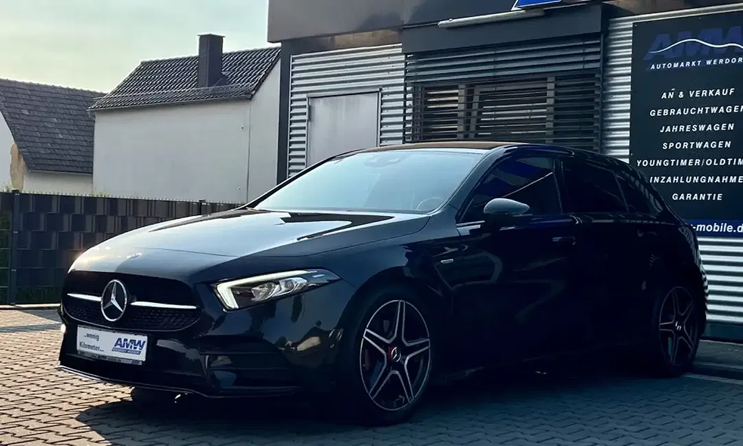 Mercedes-Benz A 200 MBUX AMG Line Night - Thumbnail 14