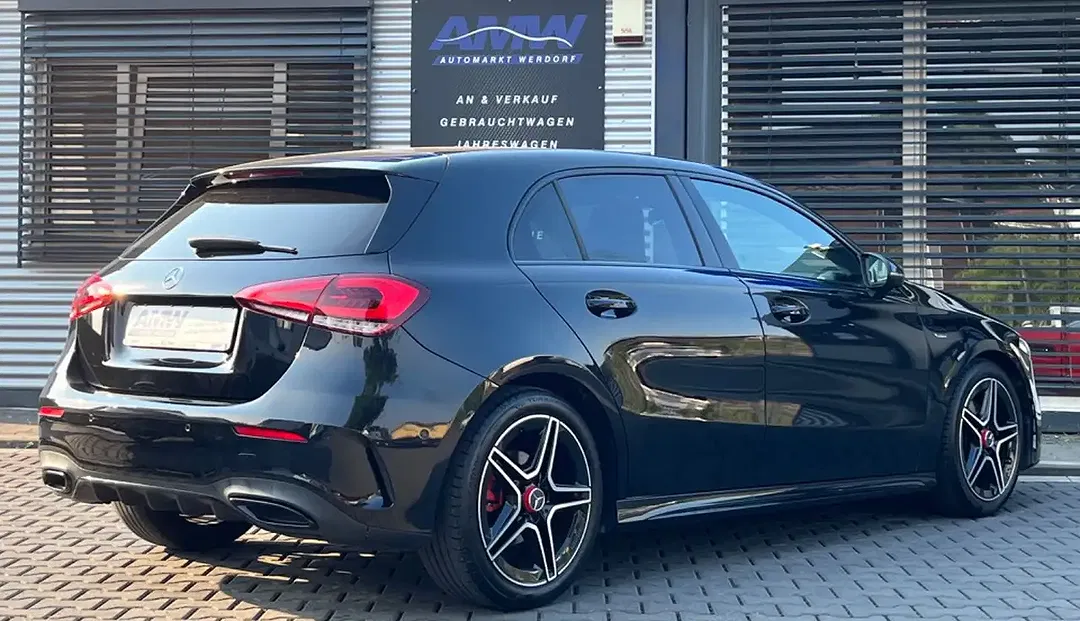 Mercedes-Benz A 200 MBUX AMG Line Night - Thumbnail 3