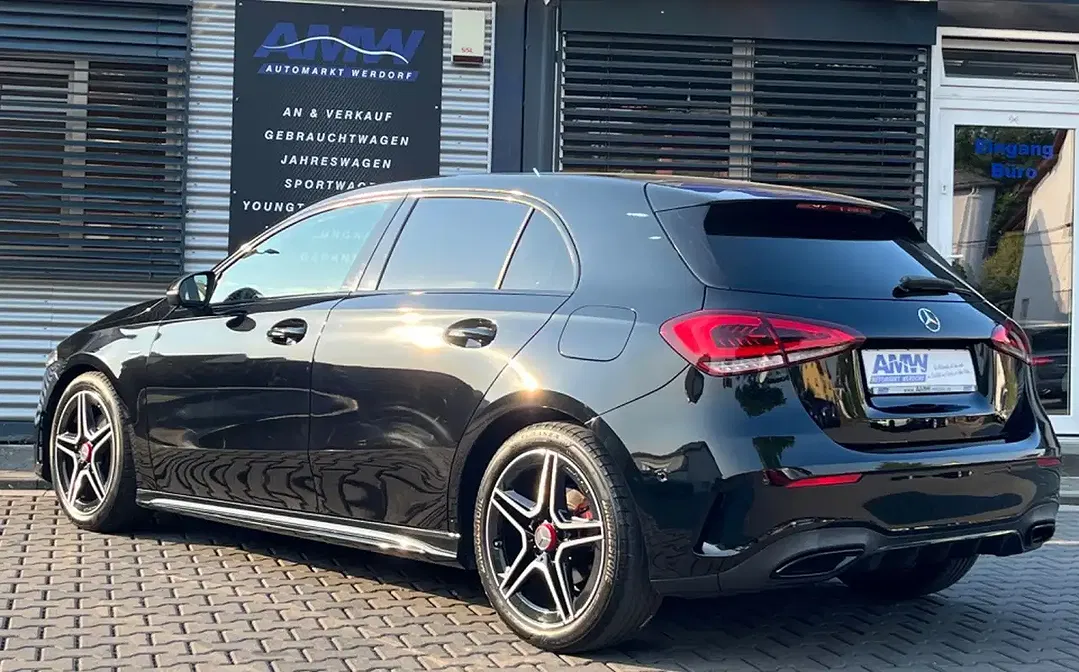 Mercedes-Benz A 200 MBUX AMG Line Night - Thumbnail 4