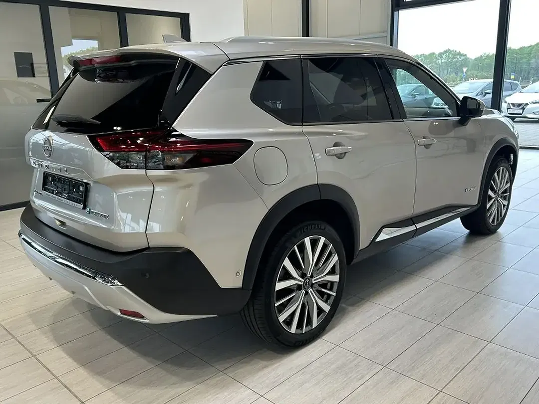 Nissan X-Trail 1.5 VC-T e-Power e-4ORCE Tekna - Thumbnail 3