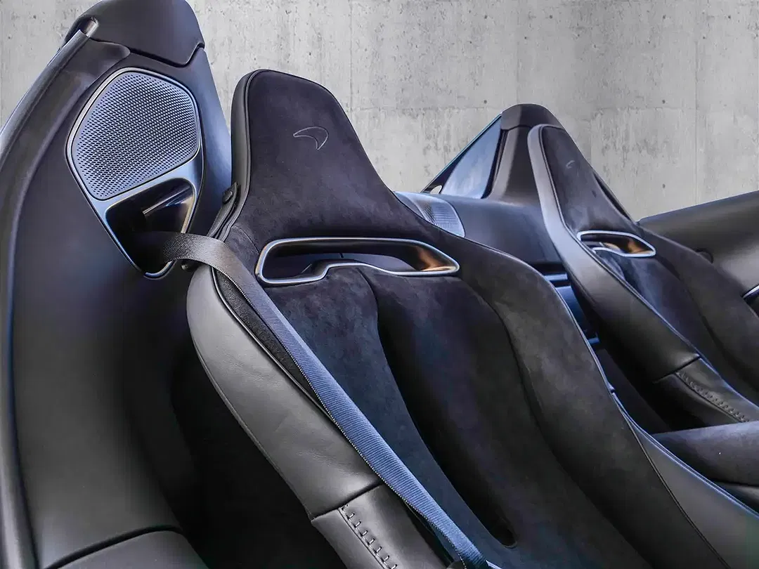 McLaren Artura Performance Black Pack Spider - foto 15