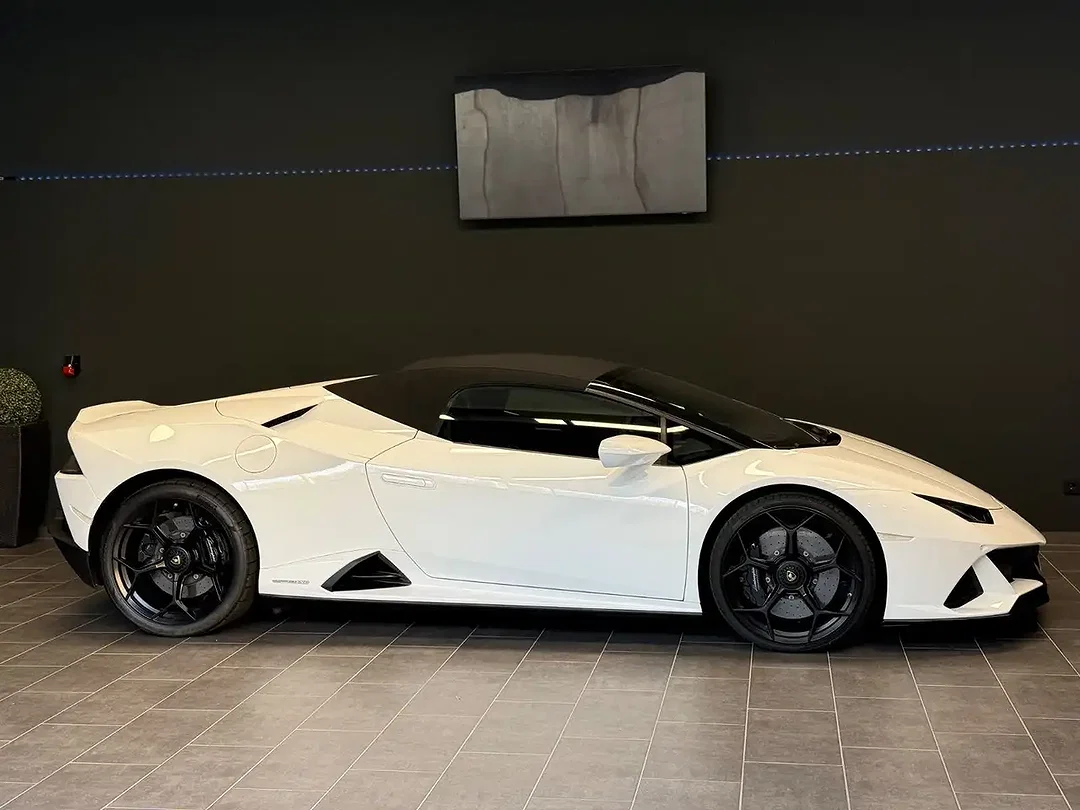 Lamborghini Huracán EVO Spyder - Afbeelding 1