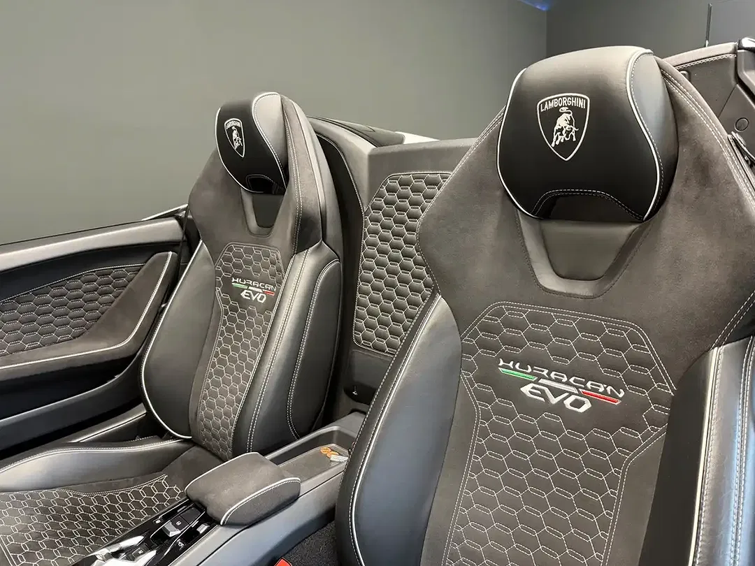 Lamborghini Huracán EVO Spyder - Thumbnail 10