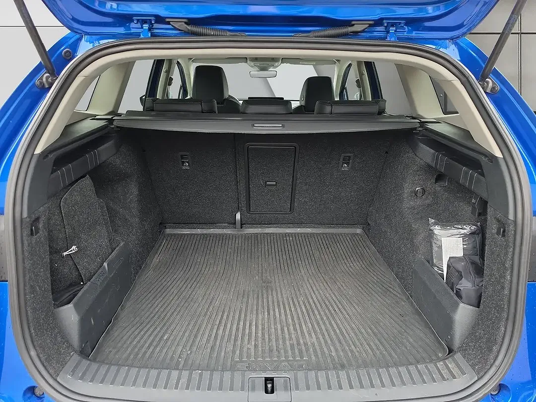 Skoda Enyaq 60 iV - Thumbnail 9