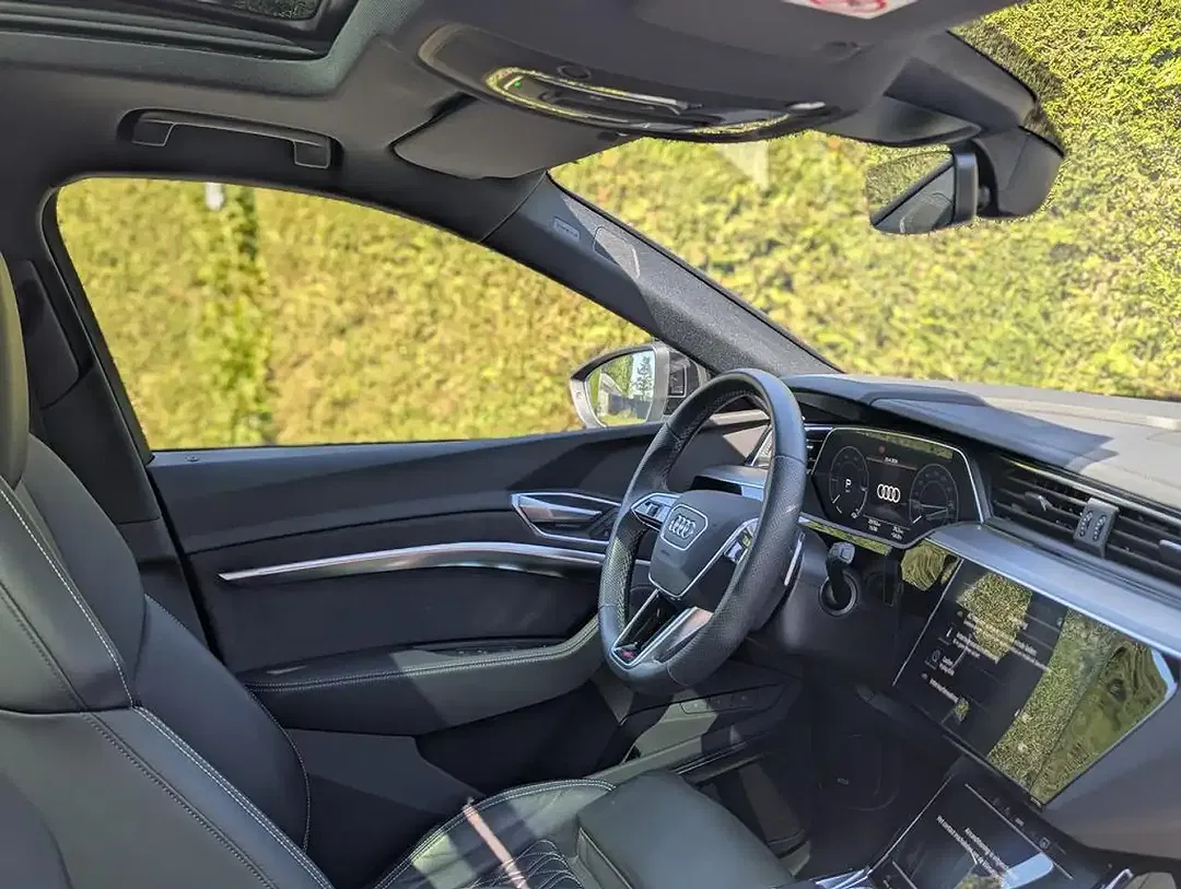 Audi SQ8 e-tron S line - Thumbnail 13