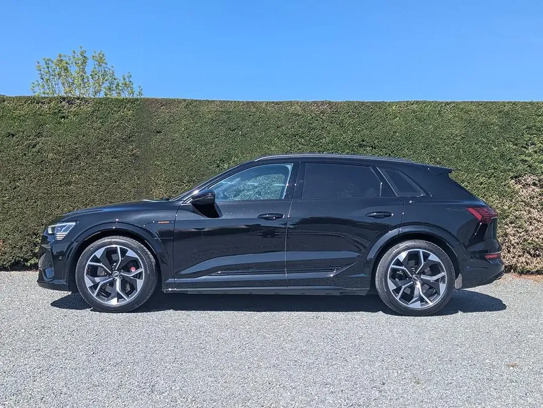 Audi SQ8 e-tron S line - foto 2