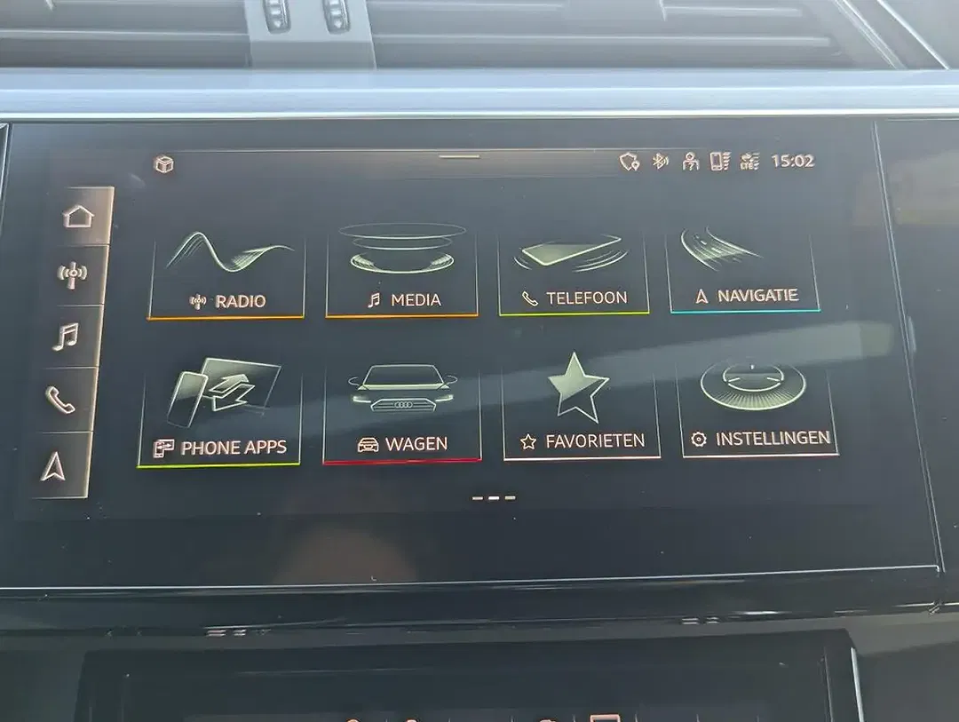 Audi SQ8 e-tron S line - Thumbnail 8